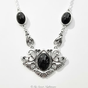 Gothic jewelry, vampire necklace, victorian jewelry, bat necklace