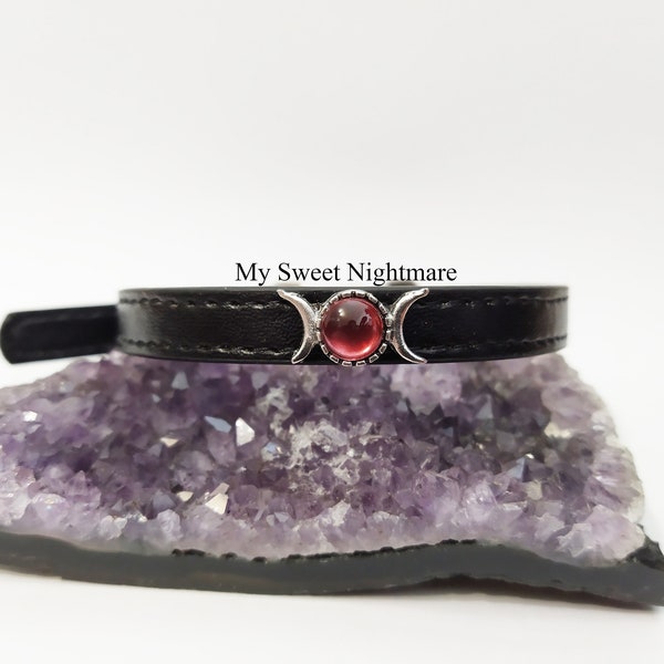 Witchy cat collar with triple moon moon, adjustable