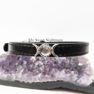 Witchy cat collar with triple moon moon, adjustable from 5,51181 to 8,66142 inches