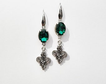 Victorian Fleur de lys earrings, emerald green gemstone