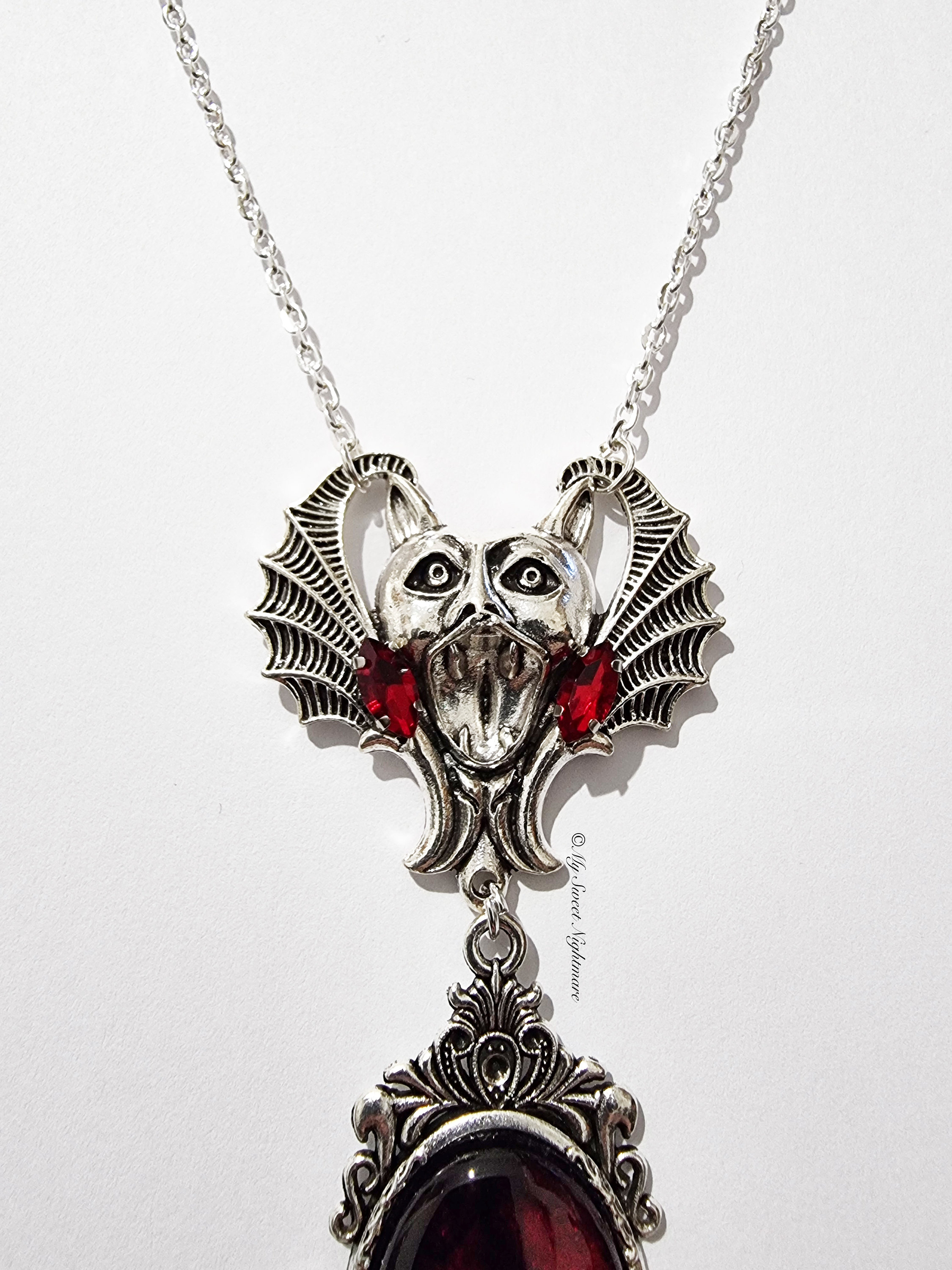 Collana Gotica Vampiro Con Cuore E Croce – Regalo Halloween – Stile Unico