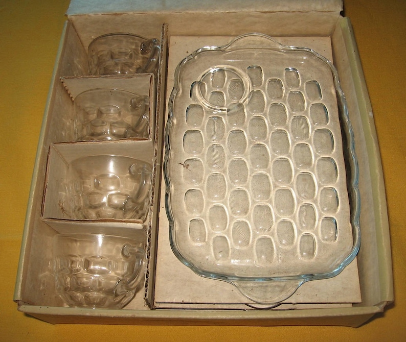 Yorktown 8 Piece Snack Set Made by Federal Glass Etsy