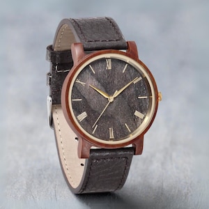 Personalisierte Holzuhr, Vatertagsgeschenk für Papa, Herrenuhr aus Holz, Holzuhr mit Lederband