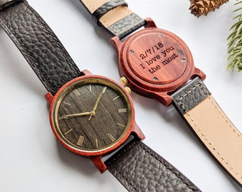 Orologio in legno inciso con cinturino in pelle: orologio da uomo personalizzato