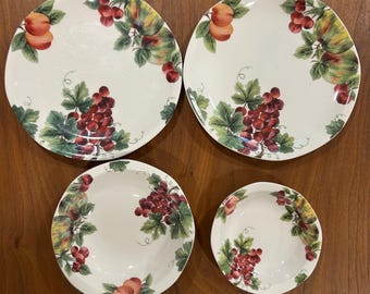 Royal Doulton Vintage Grape Dinner Plate (2) Bowl (2 Sizes) Sold as Set
