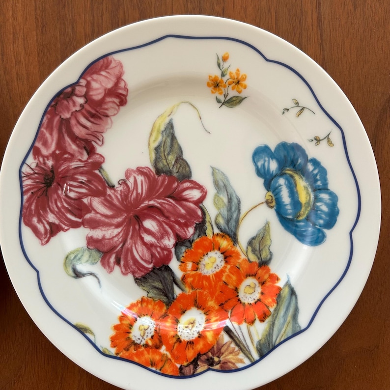 Anthropologie Salad Plates 8” Flower Dessert Plates Set of 2 afbeelding 5