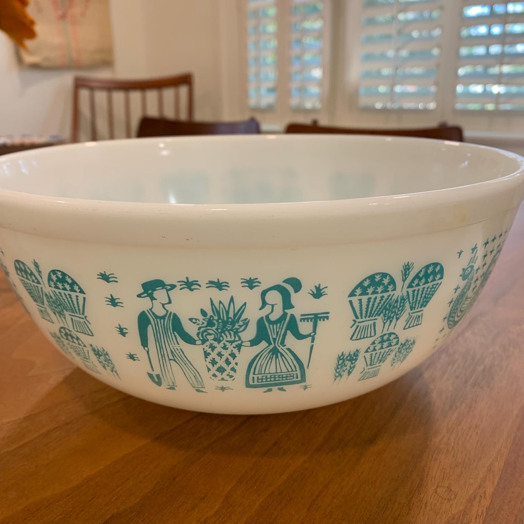 Pyrex Turquoise 404 Vintage PYREX Mixing Bowl 404 Amish Butterprint Turquoise on White 4 Qt ...
