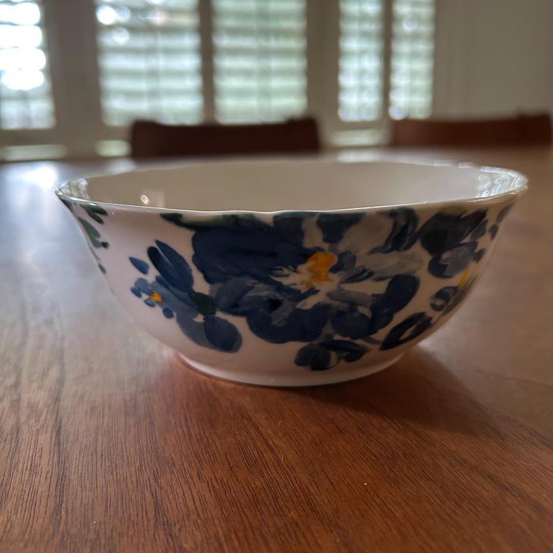 Anthropologie Avian Canopy Soup Salad Bowl Floral Indonesia Qty 1