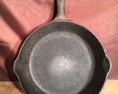 Griswold Cast Iron frying pan skillet 10 1 2 inch