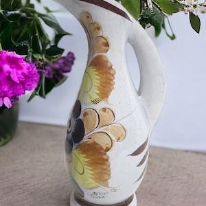 Beautiful Vintage Tonala Mexico Stoneware Ken Edwards Inspired 10.5&quot; Floral Pitcher Vase Signed: MEXICO TONALA GL