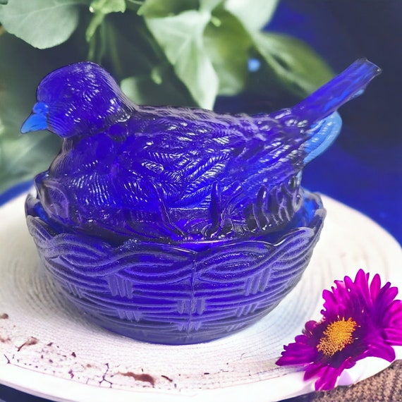 Antique Heisey Glass Candy Dish Doves (DEB) Antique Heisey Glass Candy Dish Doves (DEB)