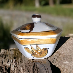Vintage Tonala El Palomar Jalisco Mexico Handcrafted Brown Dove Bird & Floral Hexagonal Covered Trinket Jewelry Box Ken Edwards Inspired