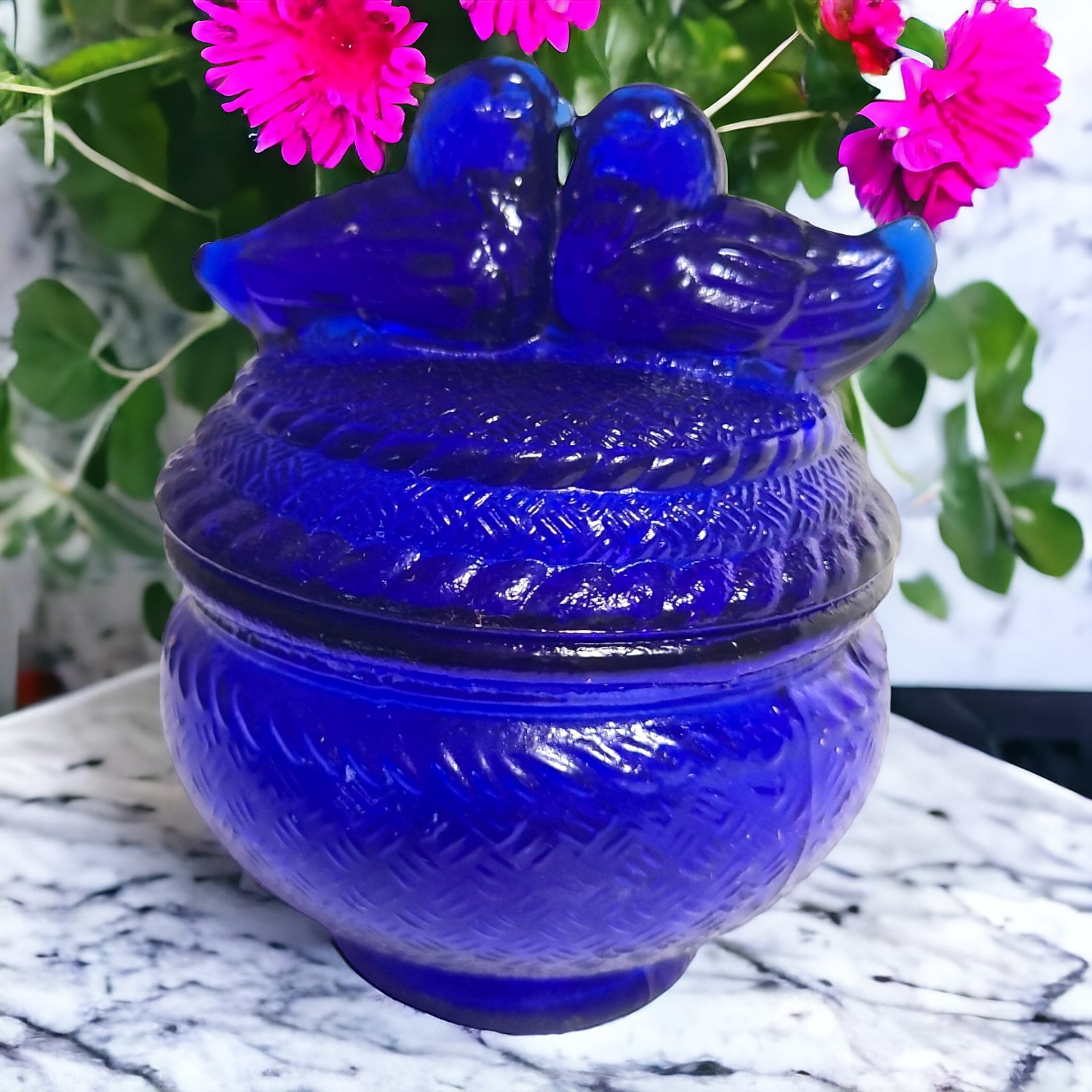 Blue Lover　ホルトハワード　ディジーキャンドル　デッドストック Vintage Cobalt Blue Glass Kissing Love Birds on Nest Covered Candy