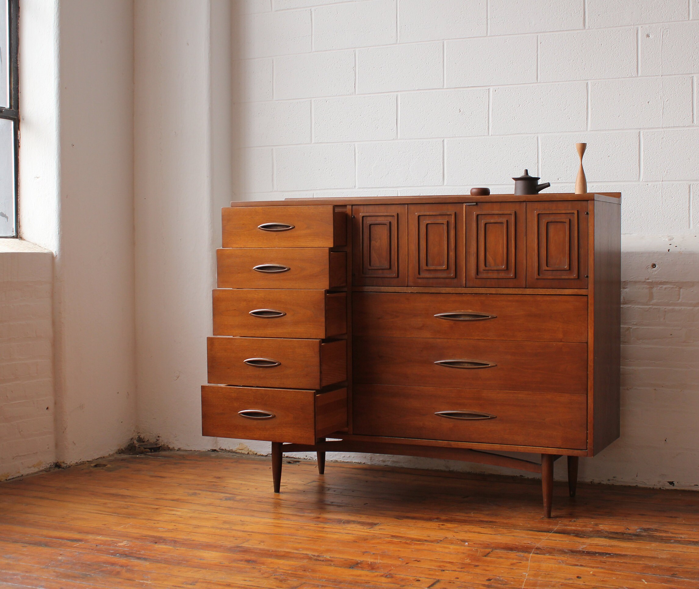 Broyhill Sculptra Walnut Magna Dresser