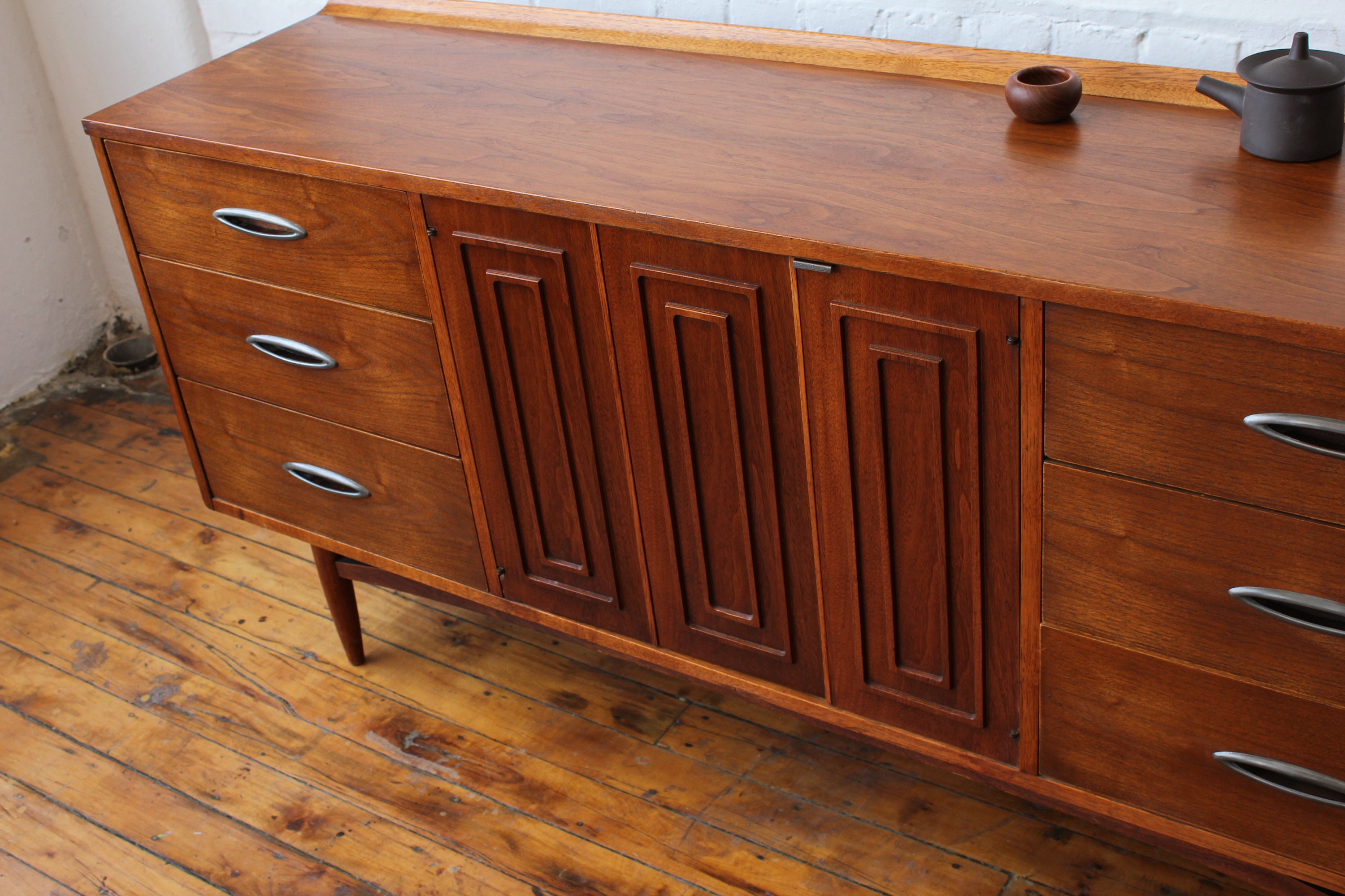 On Hold Broyhill Sculptra Lowboy Triple Dresser