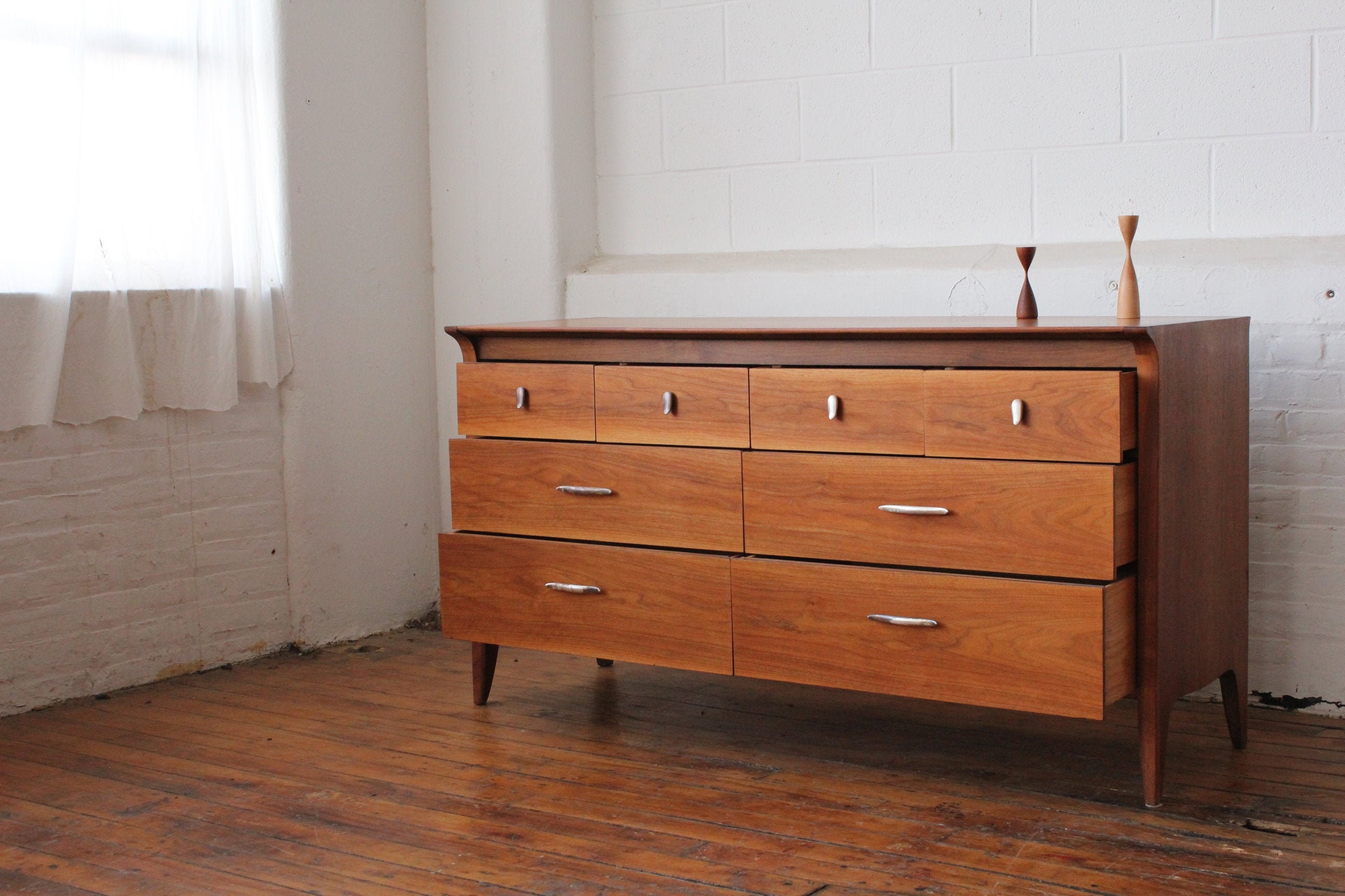 Drexel profile dresser outlet