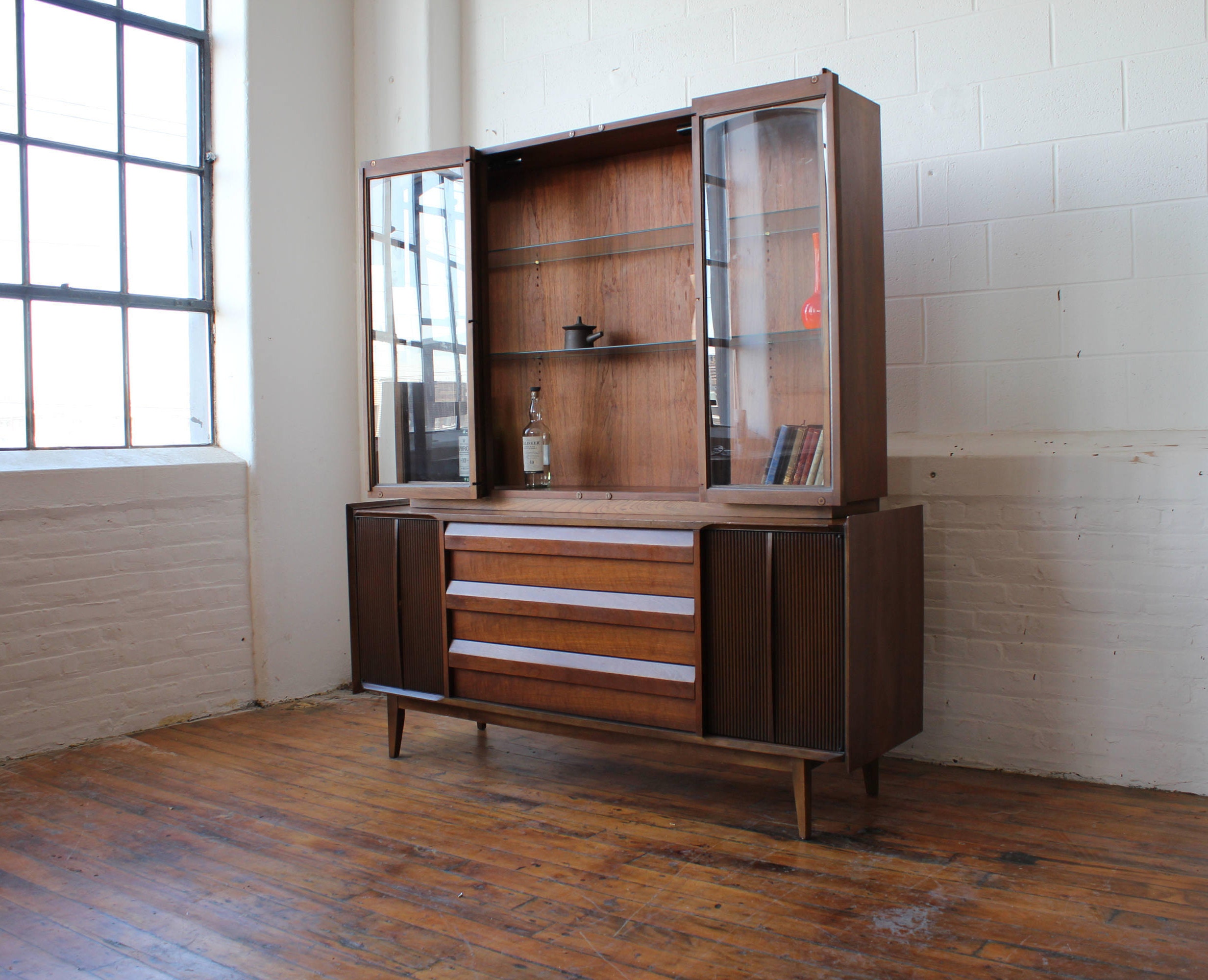 Lane First Edition TwoPiece Mid Century Modern China