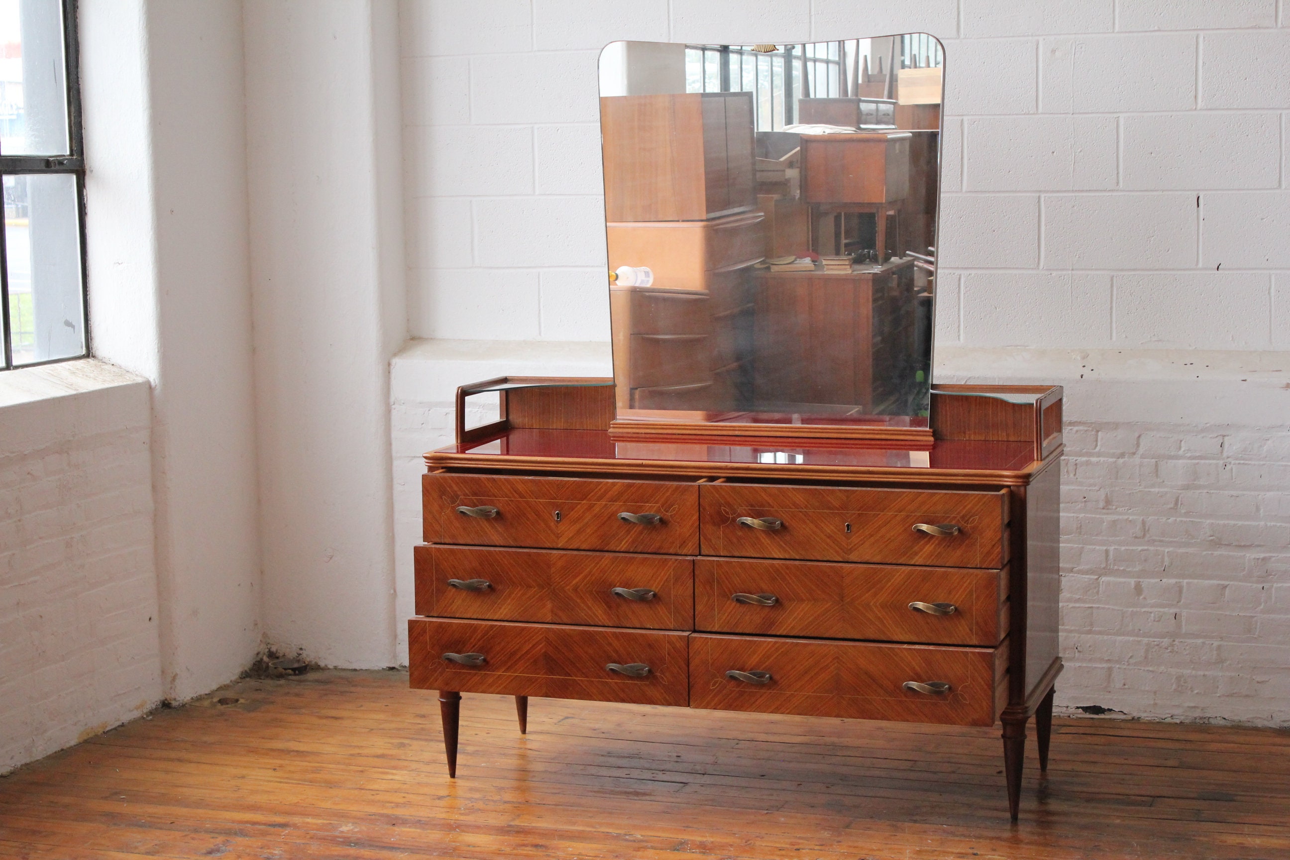 Italian Modern Vanity Dresser