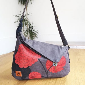 Linen hobo crossbody bag with japanese flowers, Fabric hobo bag with zipper closure, Optional vegan crossbody bag,  Slouch bag, Linen bag