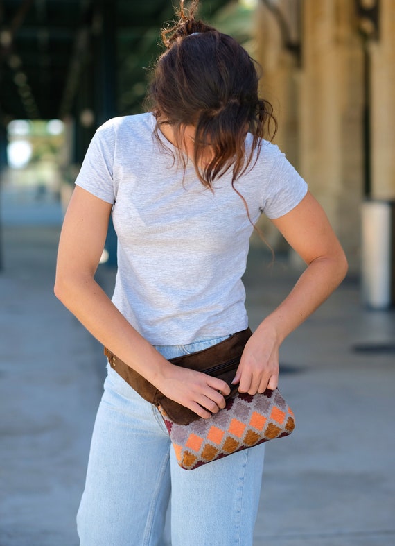 mujer estampado geométrico Bolso de cadera marrón - Etsy España