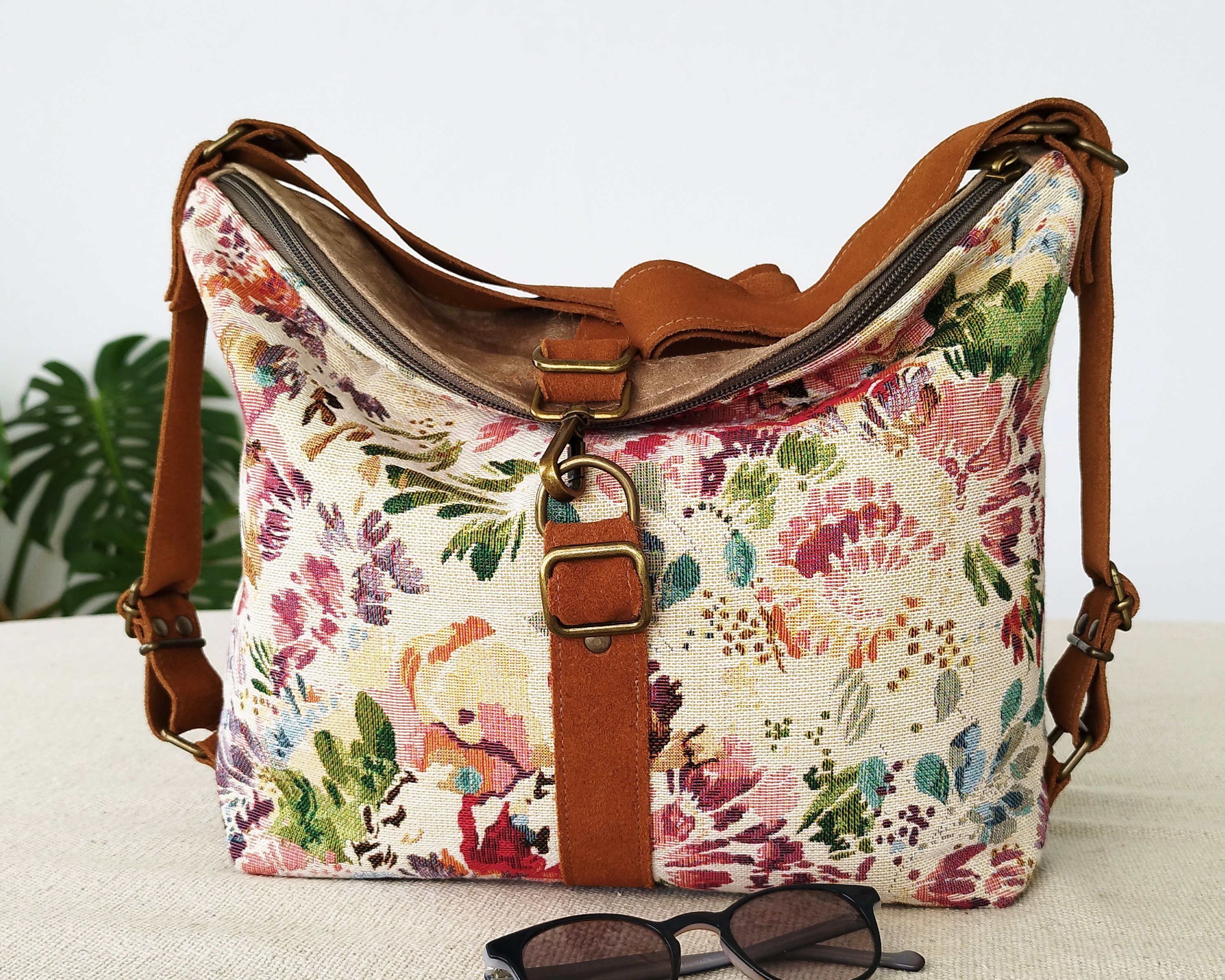Floral Canvas Backpack Convertible Bag , Convertible  display picture 3