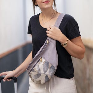 Große Hüfttasche für Frauen, Oversized Bauchtasche für sicheres Reisen, Crossbody Sling Bag, Bananen Geldbörse