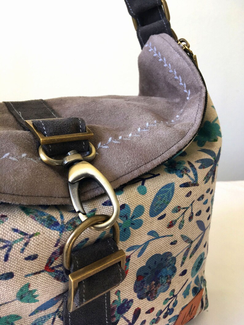 lightweight convertible backpack