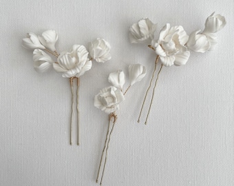 Clay flower hair Pins, Bridal Hair Pin, Bridal Hairpin, Flower hairpins, floral hairpins, Wedding hair pins, flower hair pins