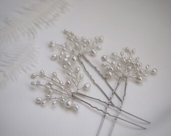 Set of lvory freshwater pearl hair pins, Bridal Hair Pins, Bridesmaid Hair Pins, wedding hair pins, set if pins, wedding pins, pearl pins
