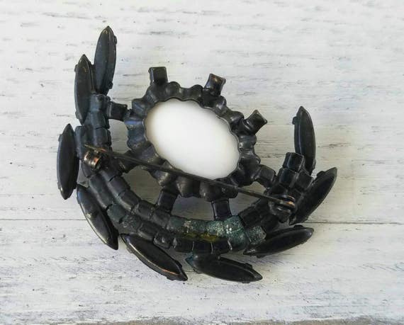 Vintage Black & White Milk Glass Brooch - image 2