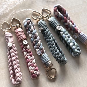 Makramee Schlüsselband personalisiert, Schlüsselanhänger Schlaufe, Last Minute Weihnachtsgeschenke, personalisierte Weihnachtsgeschenke