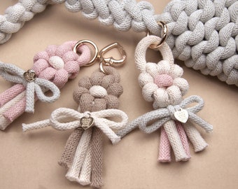 Daisy Macrame Keychain Bag Pendant Flower Gift for Women
