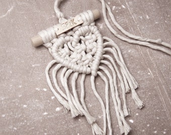 Macrame Heart personnalisé, pendentif rétroviseur avec nom, décoration intérieure, mini cadeau de mariage suspendu au mur