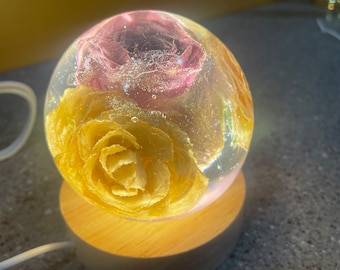 Wedding or Memorial Flower / Flower Petal Lamp