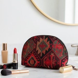 Dumpling Cosmetic Makeup Bag, Dumpling Pouch, Unisex Travel Case, Tulips Pattern, Fabric Bag, Cute cosmetic bag, Valentines Gift, Travel Bag