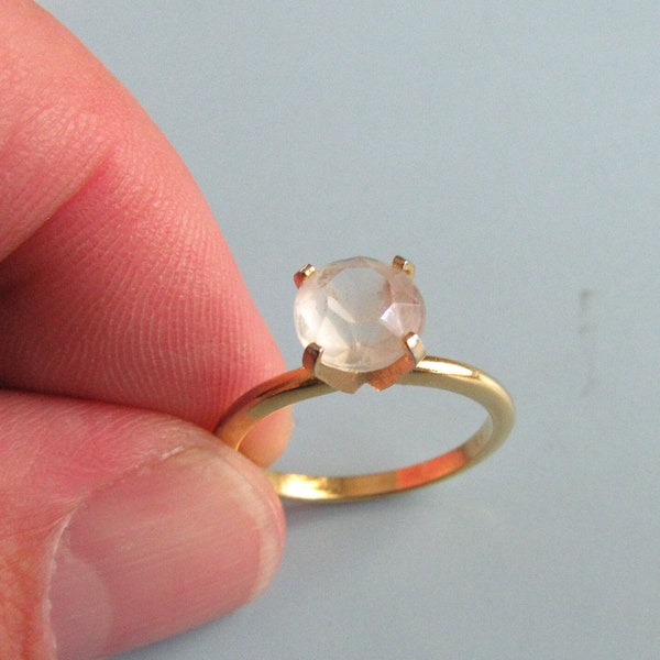 Vintage Gold Tone Costume Solitaire Ring Size 6.5 Free Shipping