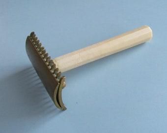 Vintage Conrad Open Comb Safety Razor White Handle Free Shipping