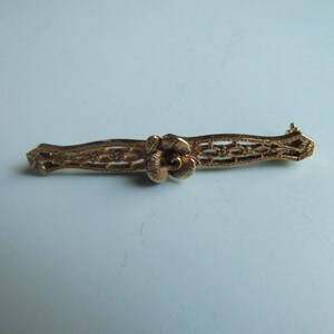 Vintage Gold Tone Floral Brooch Pin Free Shipping