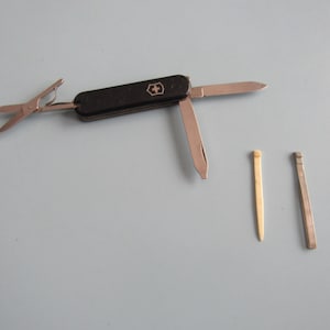 Vintage Victorinox Swiss Army Pocket Knife Warman Free Shipping
