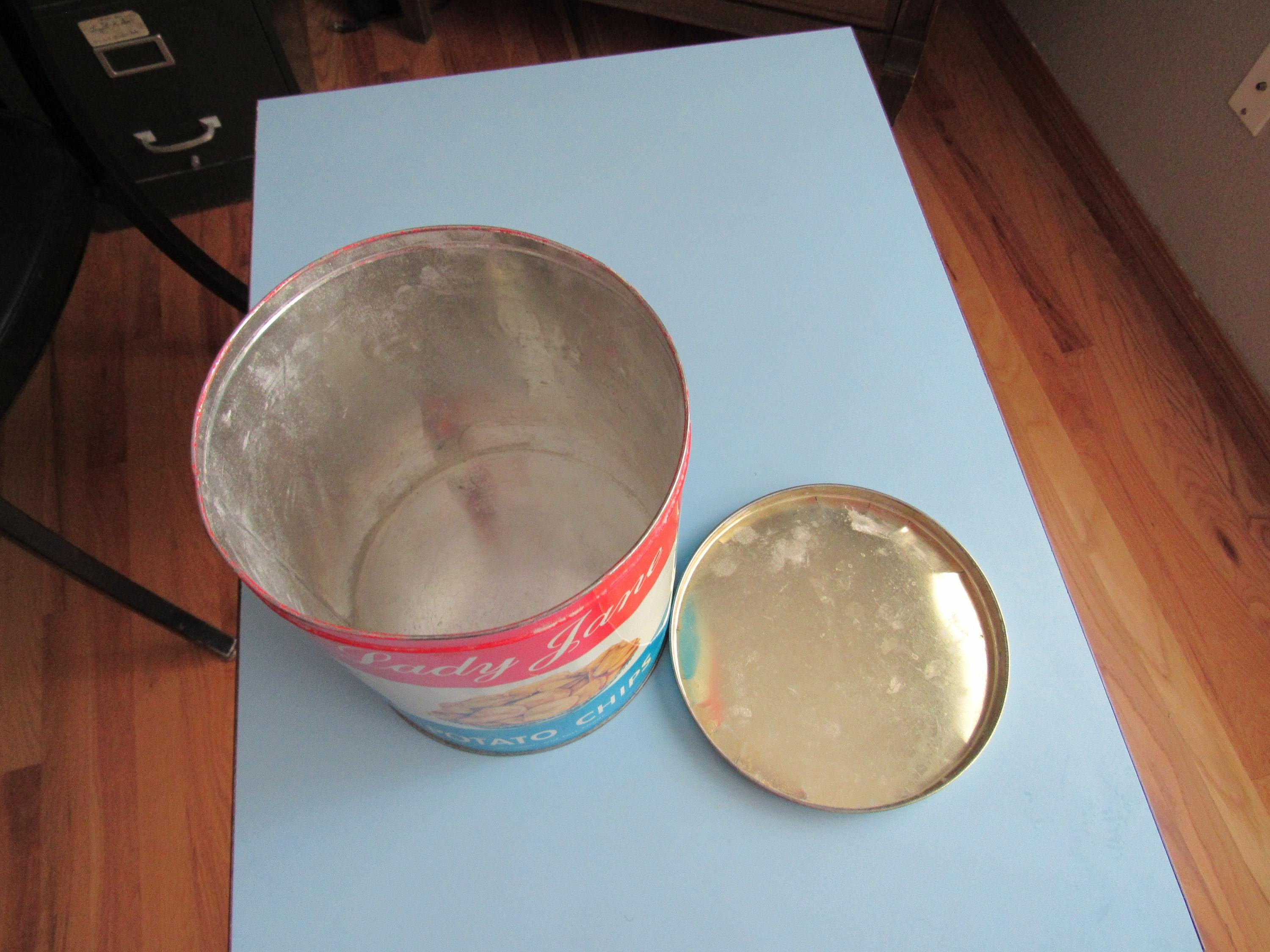 Vintage Round Lady Jane Potato Chips Tin Lithograph Canister Dutch