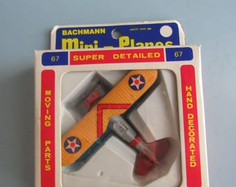 Vintage Bachmann Mini-planes Grumman F4F Wildcat No. 62 Free