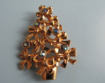 Vintage Avon Christmas Tree Brooch Pin Free Shipping