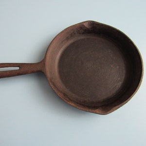 Vintage Small Cast Iron Skillet Marked 7 Taiwan Free Shipping