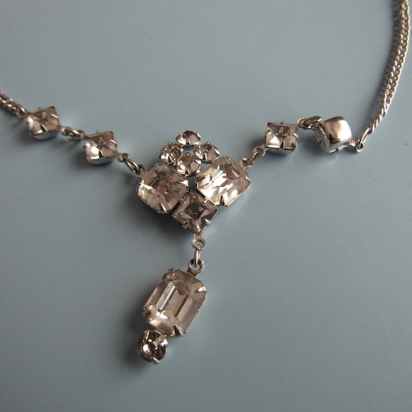 Vintage Silver Tone Rhinestone Necklace Costume Jewelry Free Shipping