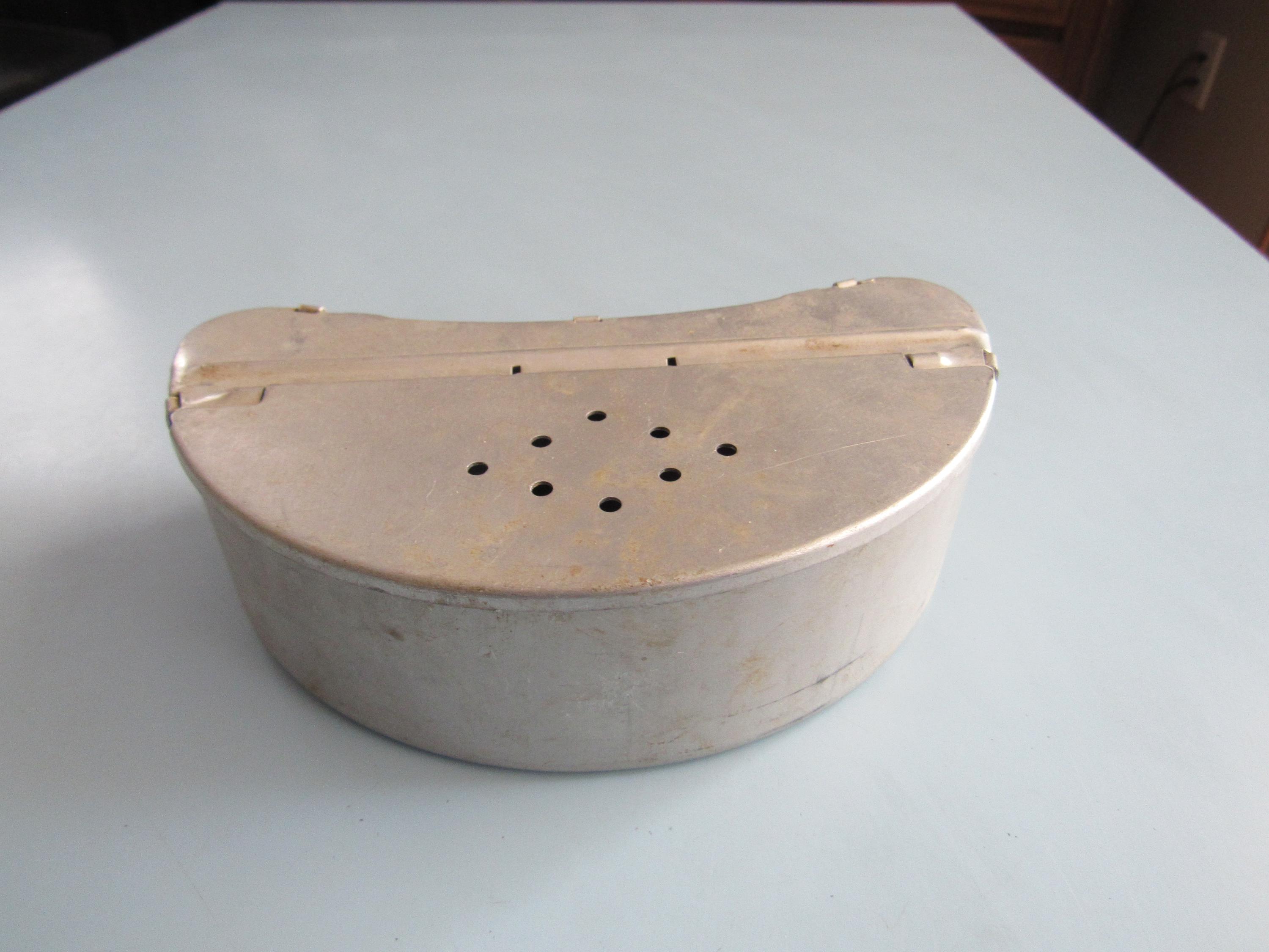 belt bait box fishing Vintage Metal Belt Bait Box Free Shipping