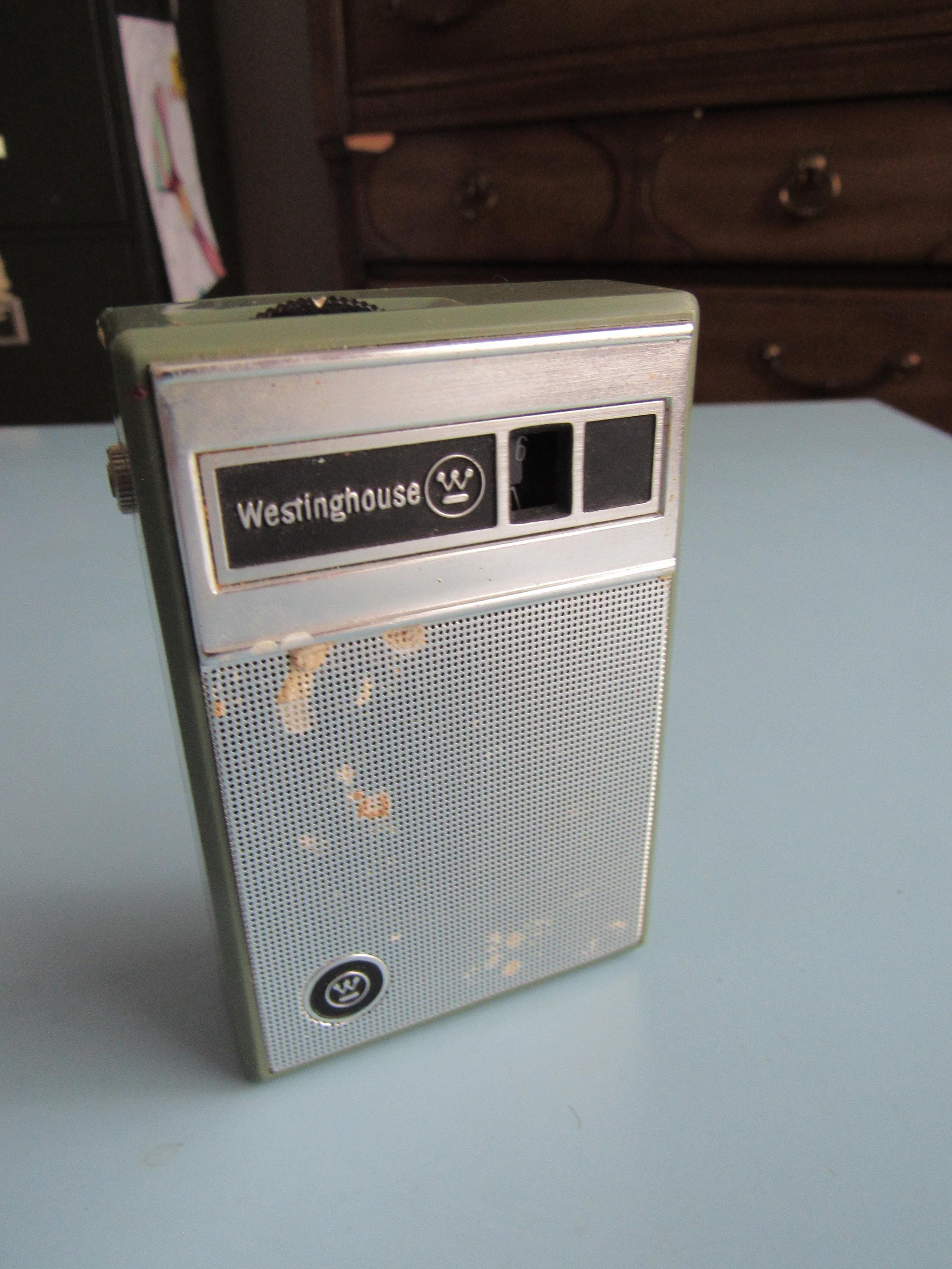 Vintage Westinghouse Handheld 6 Transistor Radio Model H-707P6GP