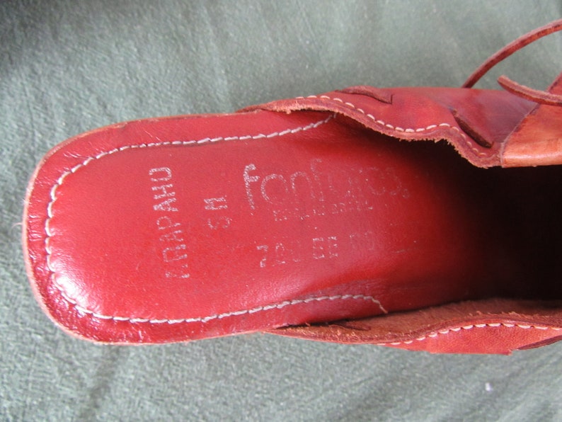 Vintage Fanfares Arapaho Wooden Wedge Clogs Shoes Moccasins Size 5M 1970s Free Shipping