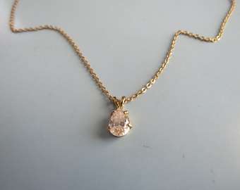 Vintage Gold Tone Rhinestone Pendant Necklace Costume Jewelry Free Shipping