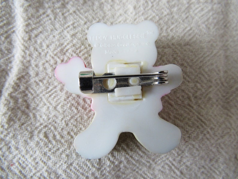 Vintage Teddy Hugglesbie Valentine/'s Day Bear Pin Free Shipping