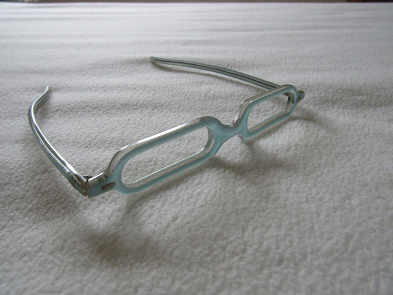 skinny glasses frames